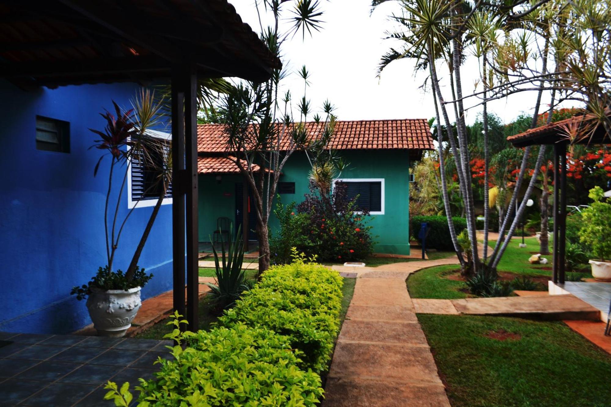 Rosa Spa E Pousada Aparecida de Goiania Ngoại thất bức ảnh