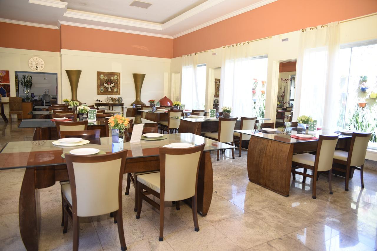 Rosa Spa E Pousada Aparecida de Goiania Ngoại thất bức ảnh